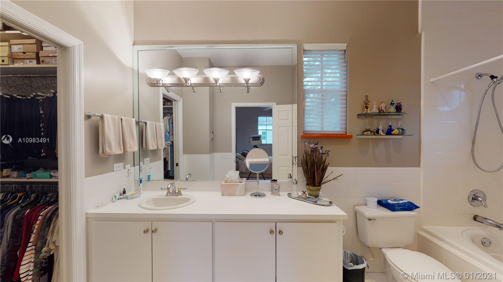 2925 Jackson Ave #3 Coconut Grove, FL 33133