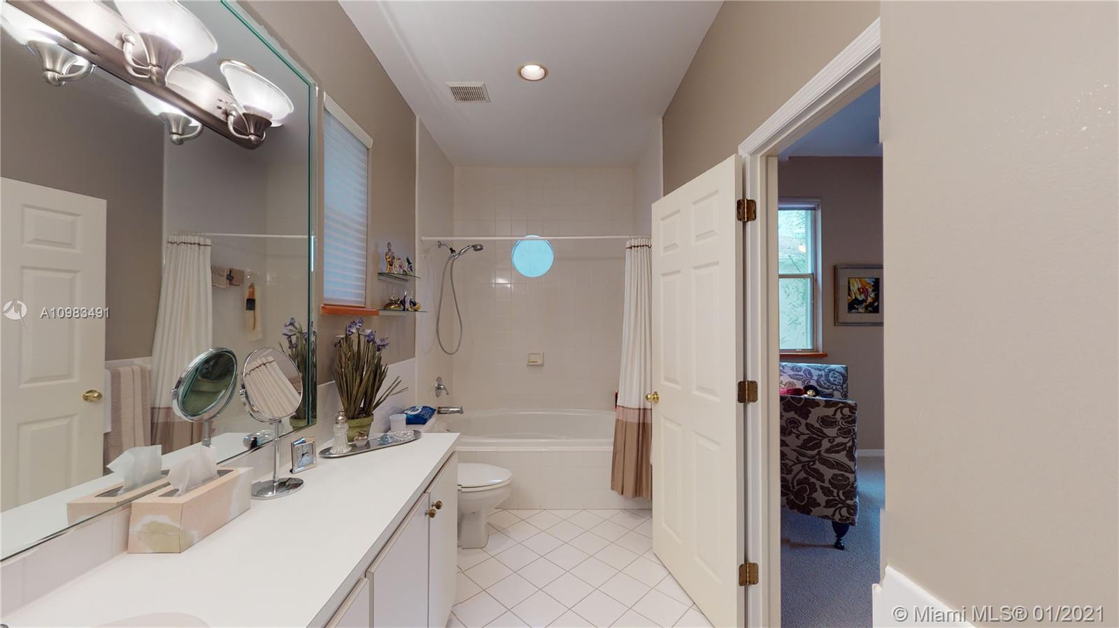 2925 Jackson Ave #3 Coconut Grove, FL 33133