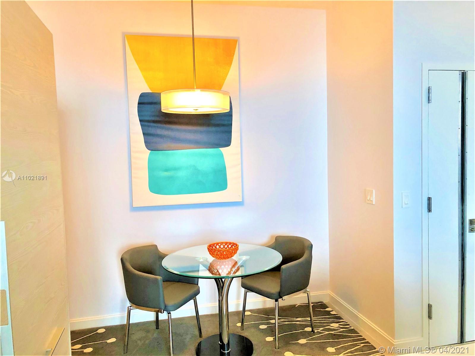 45 SW 9th Street #LPH 4609 Miami, FL 33130