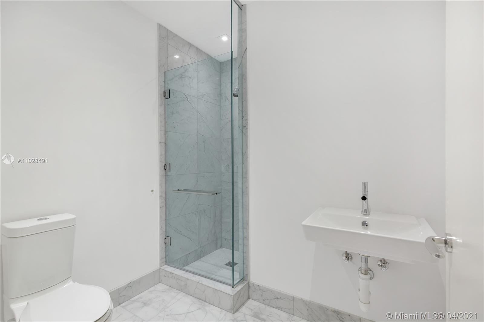 16901 Collins Ave #4103 Sunny Isles Beach, FL 33160