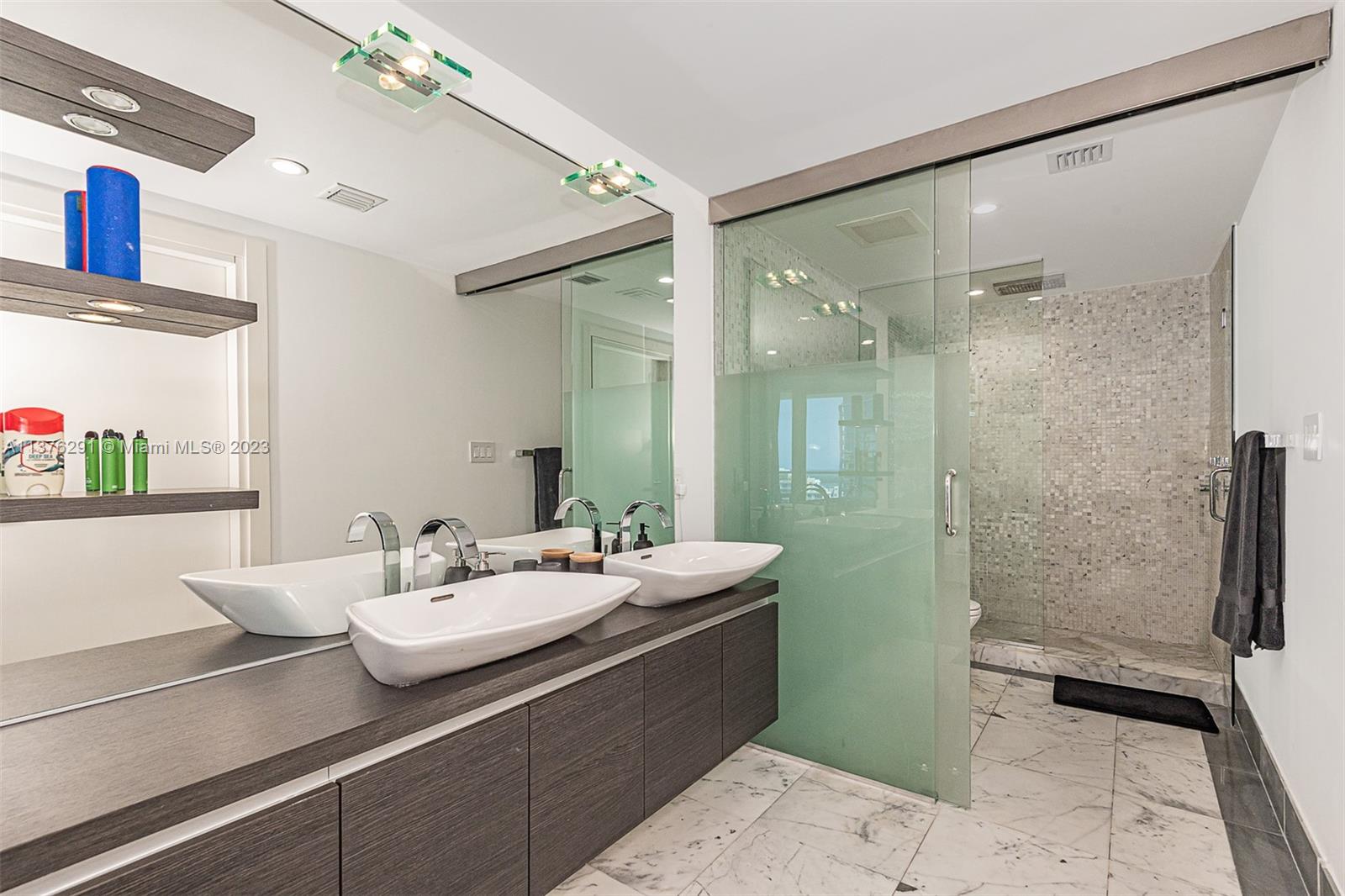 image Epic Residences14