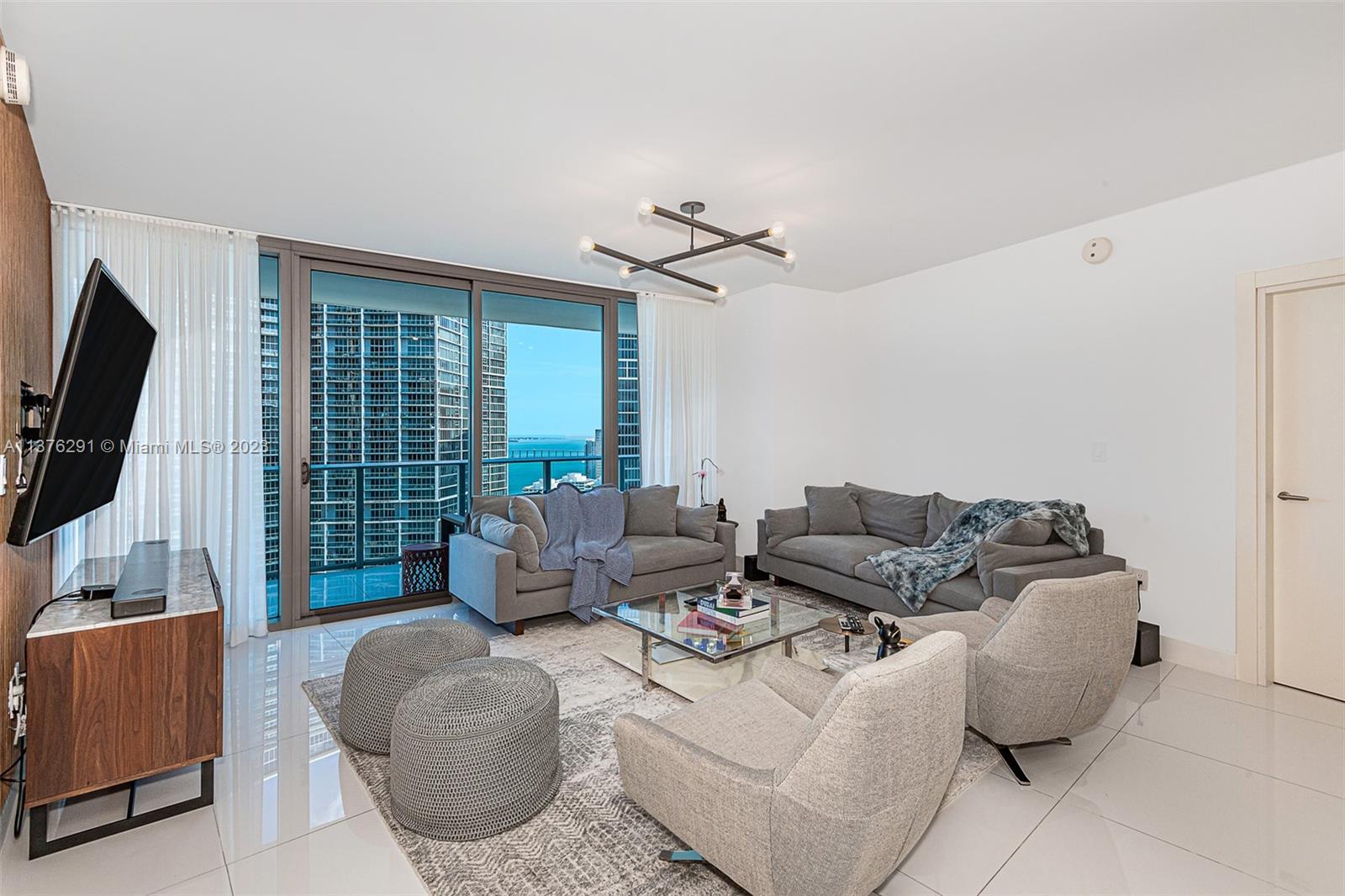 image Epic Residences7