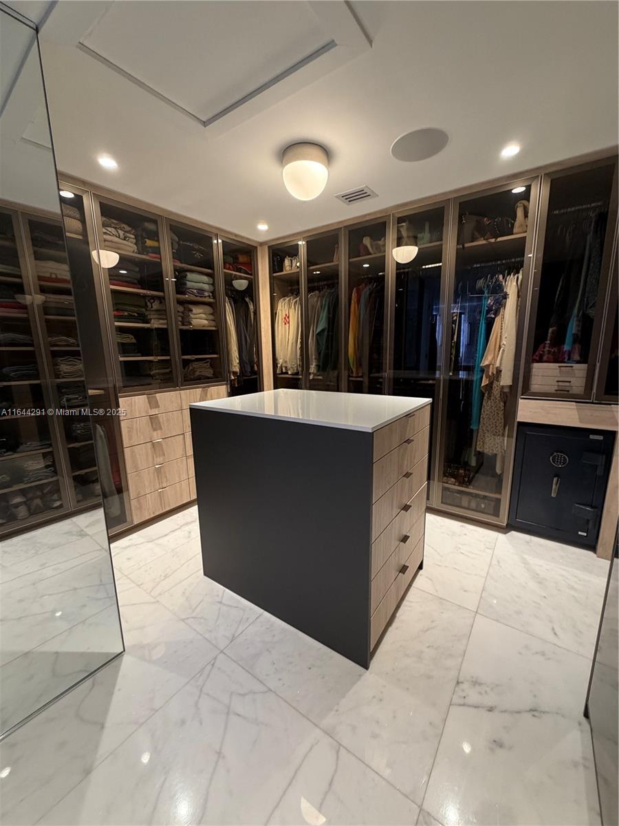 4442 Prairie Ave Miami Beach, FL 33140