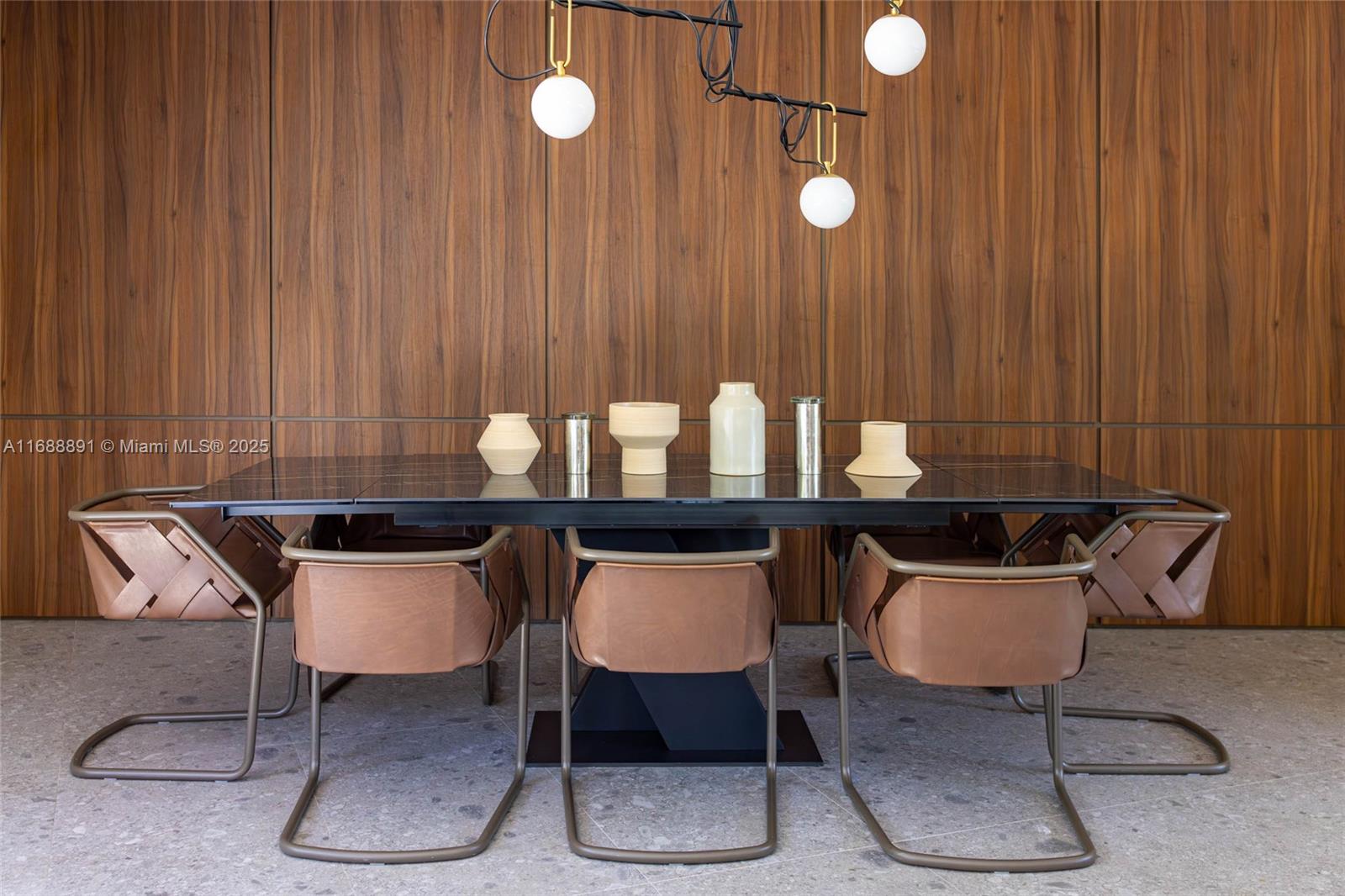 2500 Bayview Dr Fort Lauderdale, FL 33305