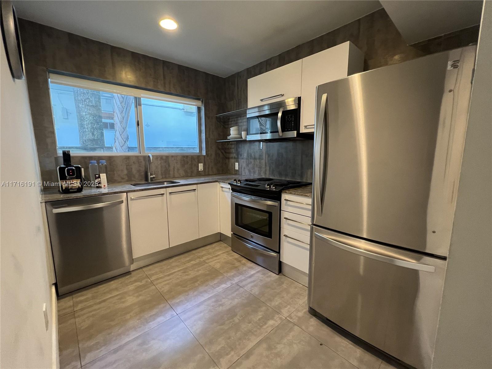 1816 Meridian Ave #10 Miami Beach, FL 33139