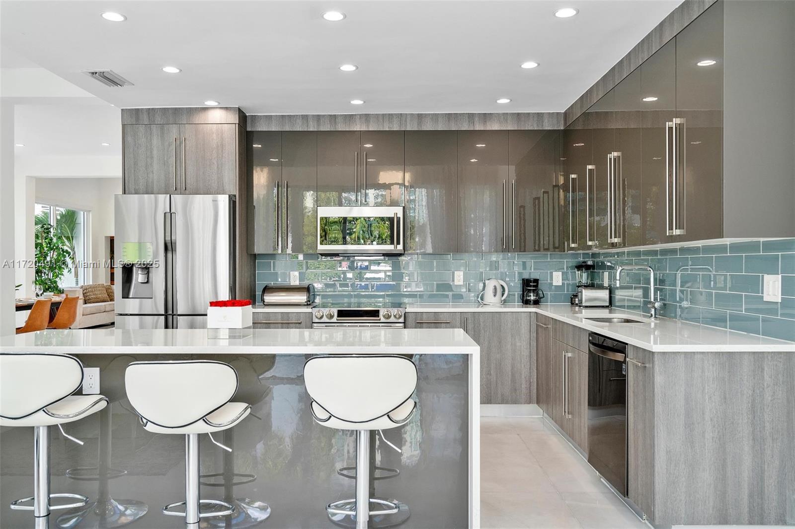 201 Atlantic Ave Sunny Isles Beach, FL 33160