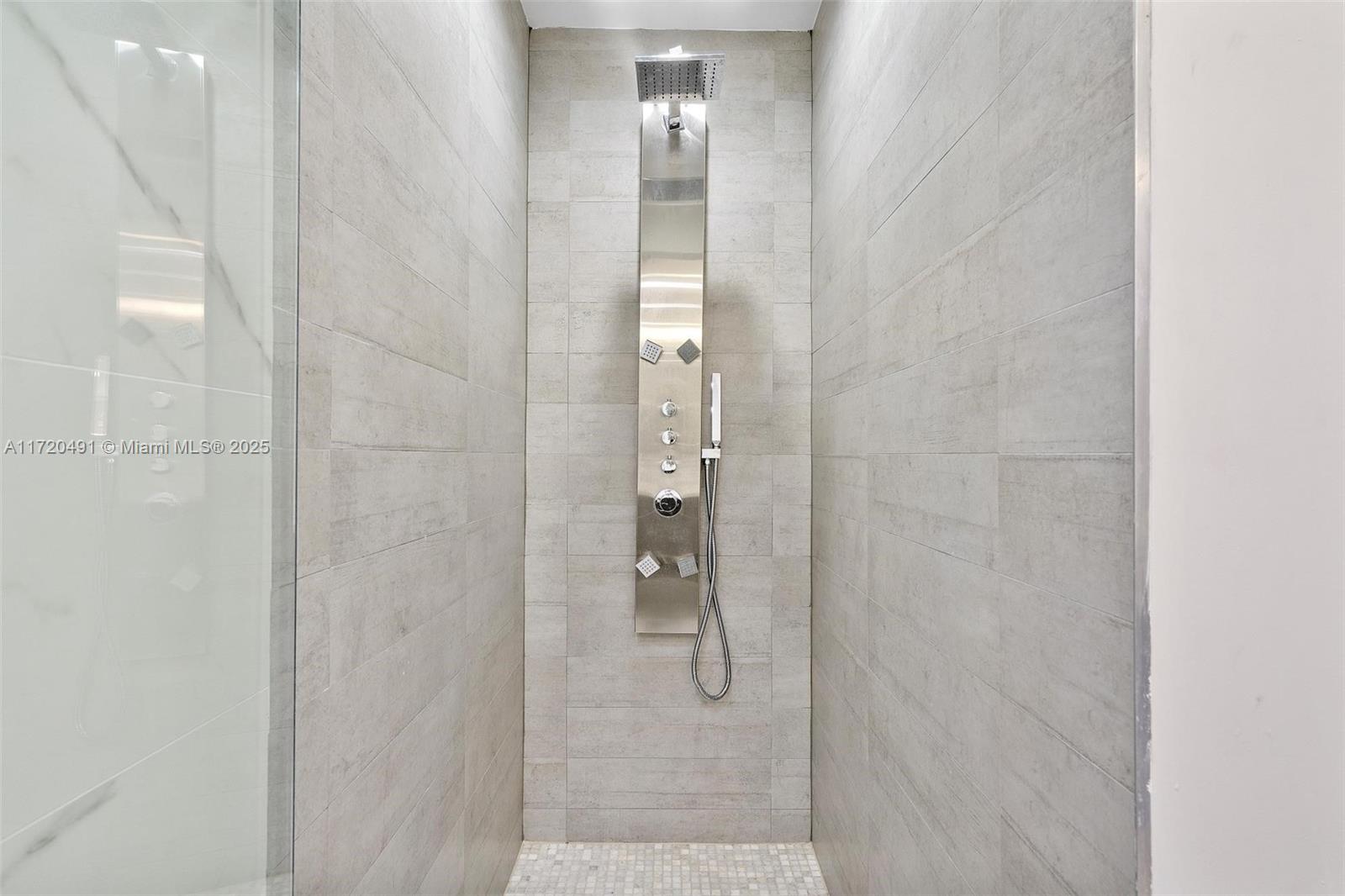 201 Atlantic Ave Sunny Isles Beach, FL 33160