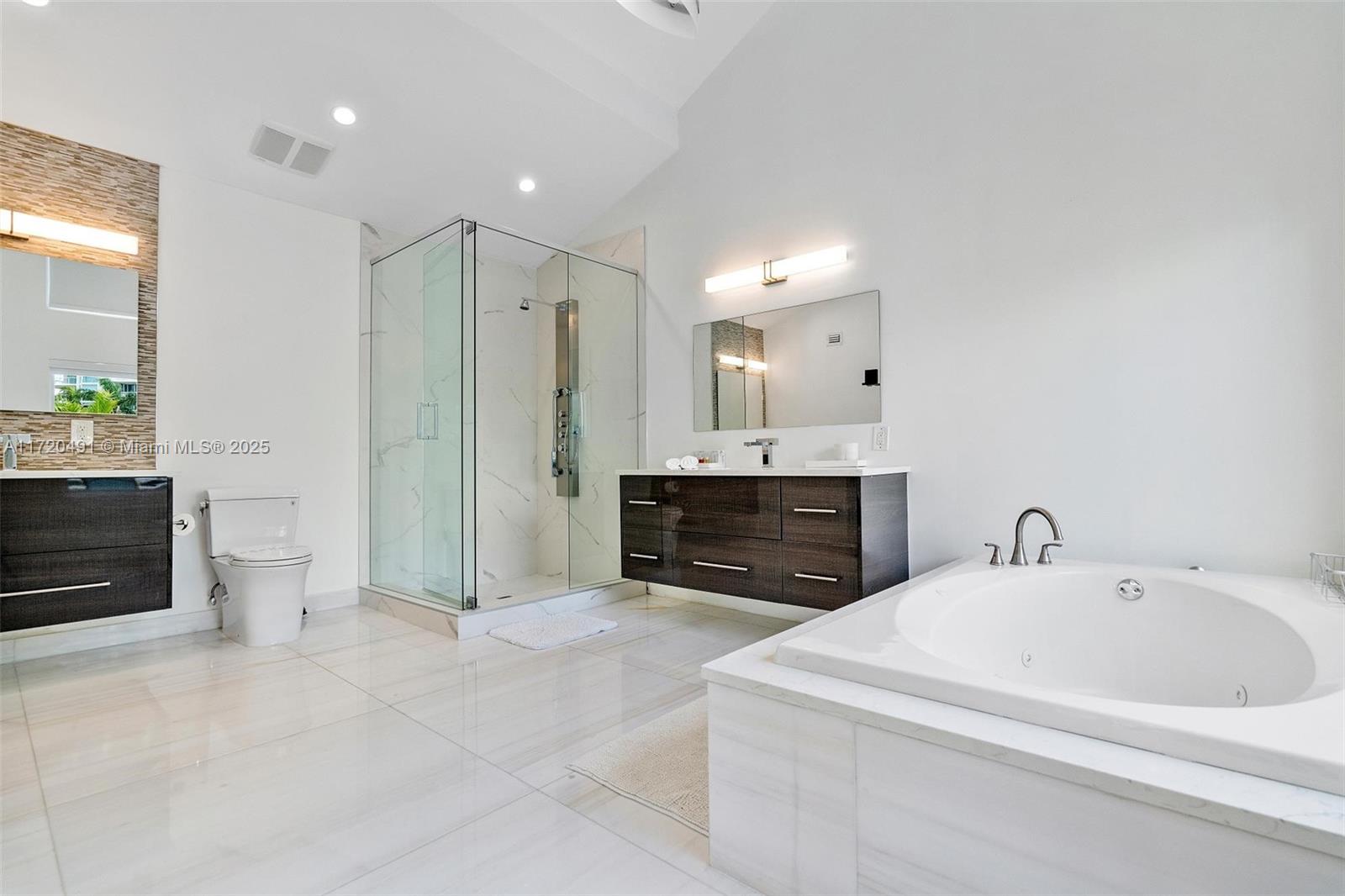 201 Atlantic Ave Sunny Isles Beach, FL 33160