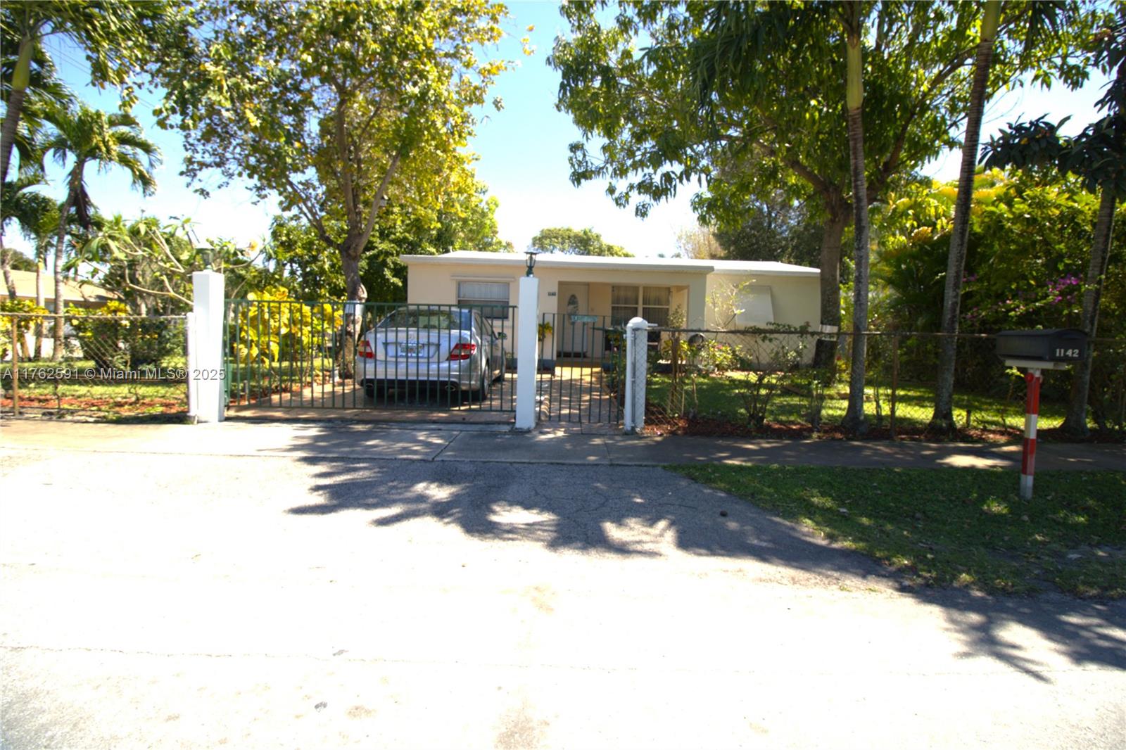 1142 NW 2nd Ave,Fort Lauderdale, FL 33311
