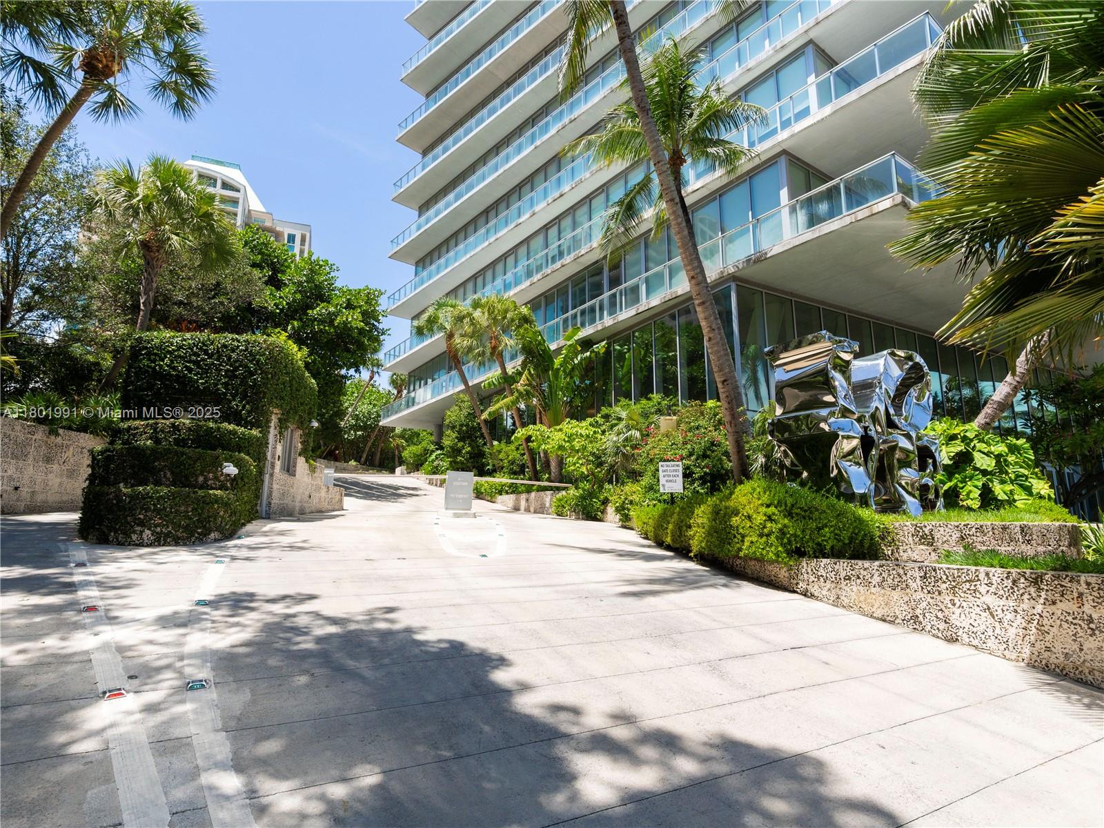 image The Grove At Grand Bay35