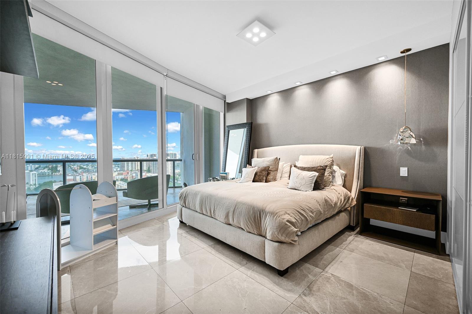 image Jade Ocean23