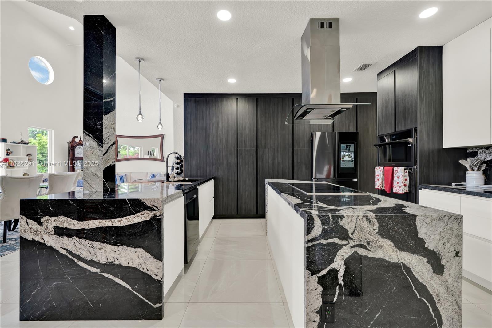 12301 NW 18th St Plantation, FL 33323