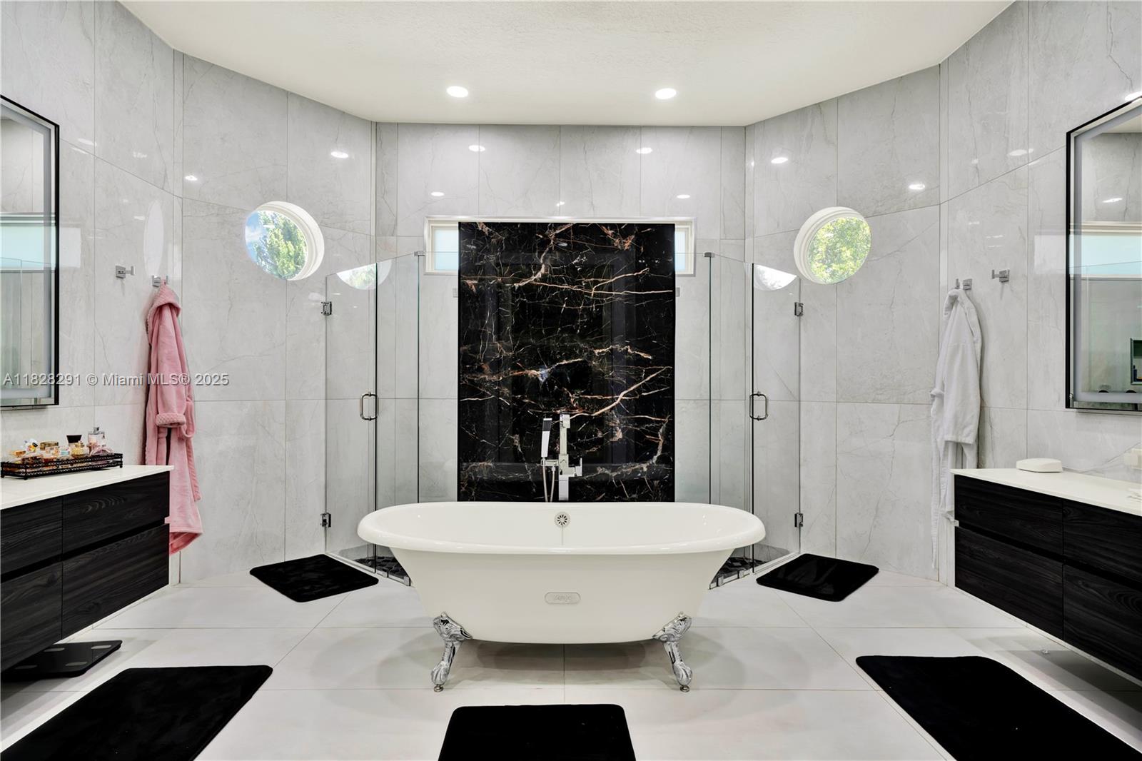 12301 NW 18th St Plantation, FL 33323