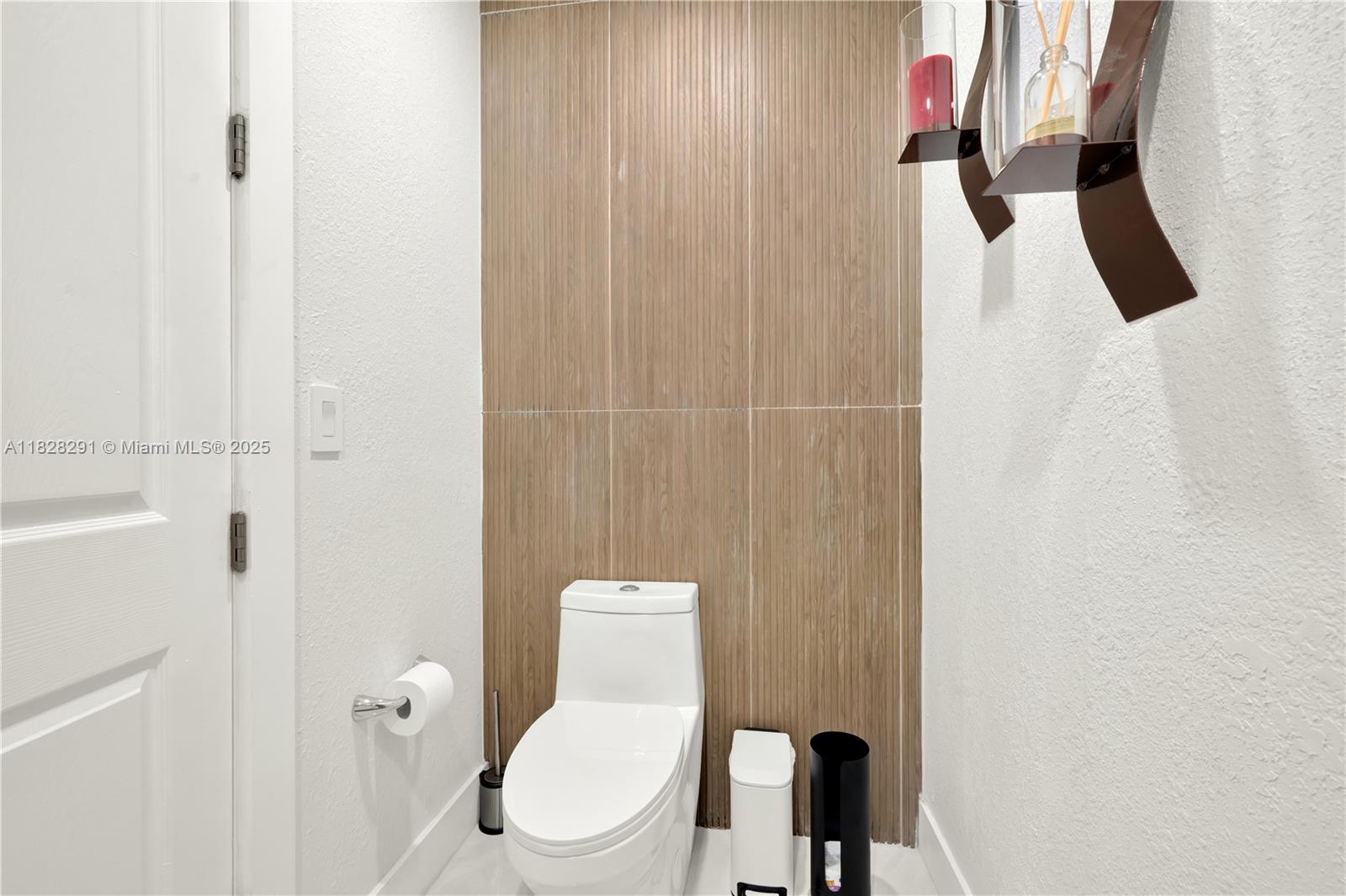 12301 NW 18th St Plantation, FL 33323