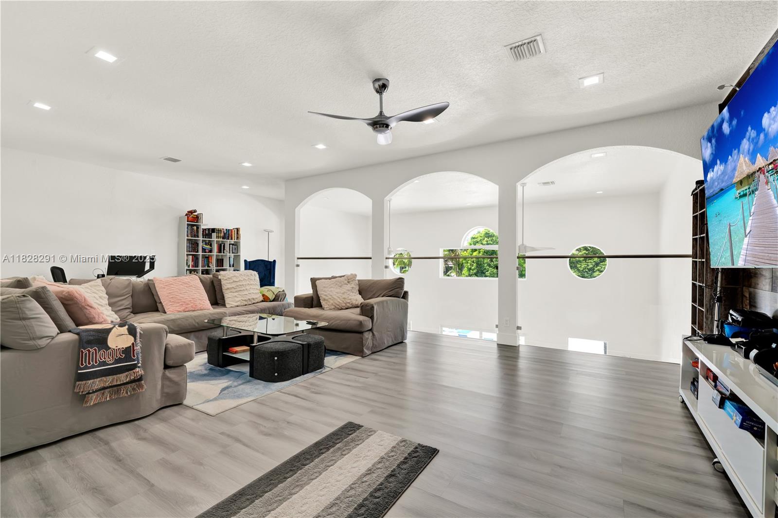 12301 NW 18th St Plantation, FL 33323