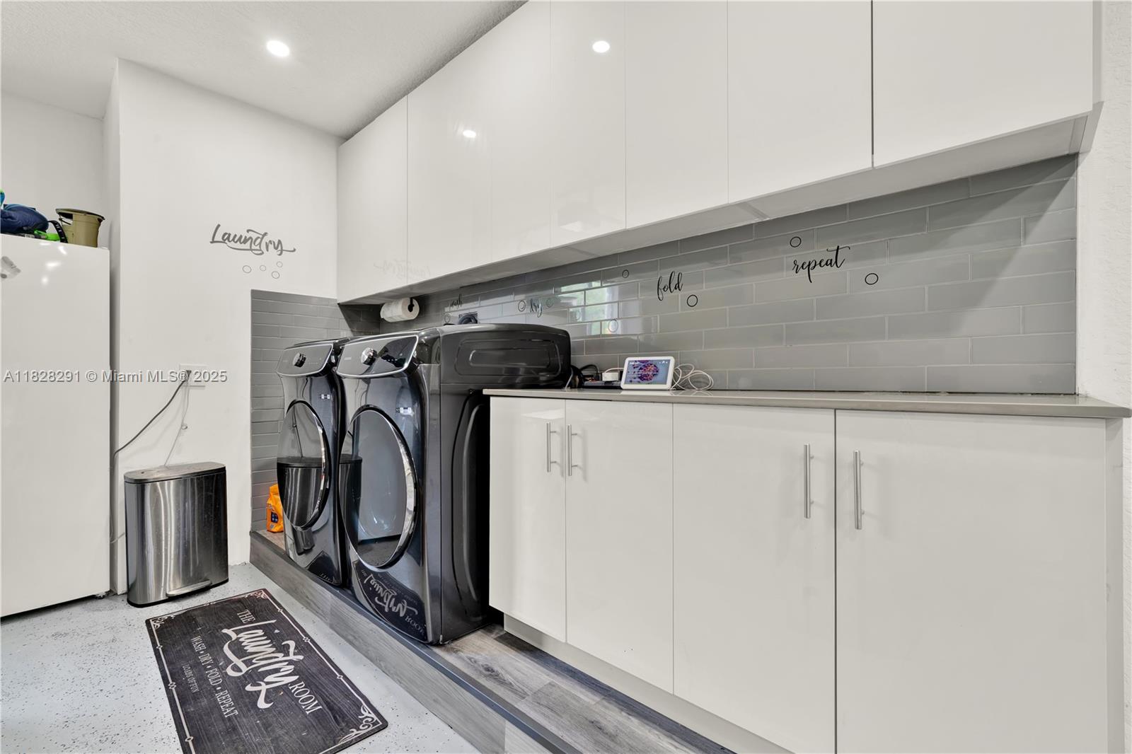 12301 NW 18th St Plantation, FL 33323