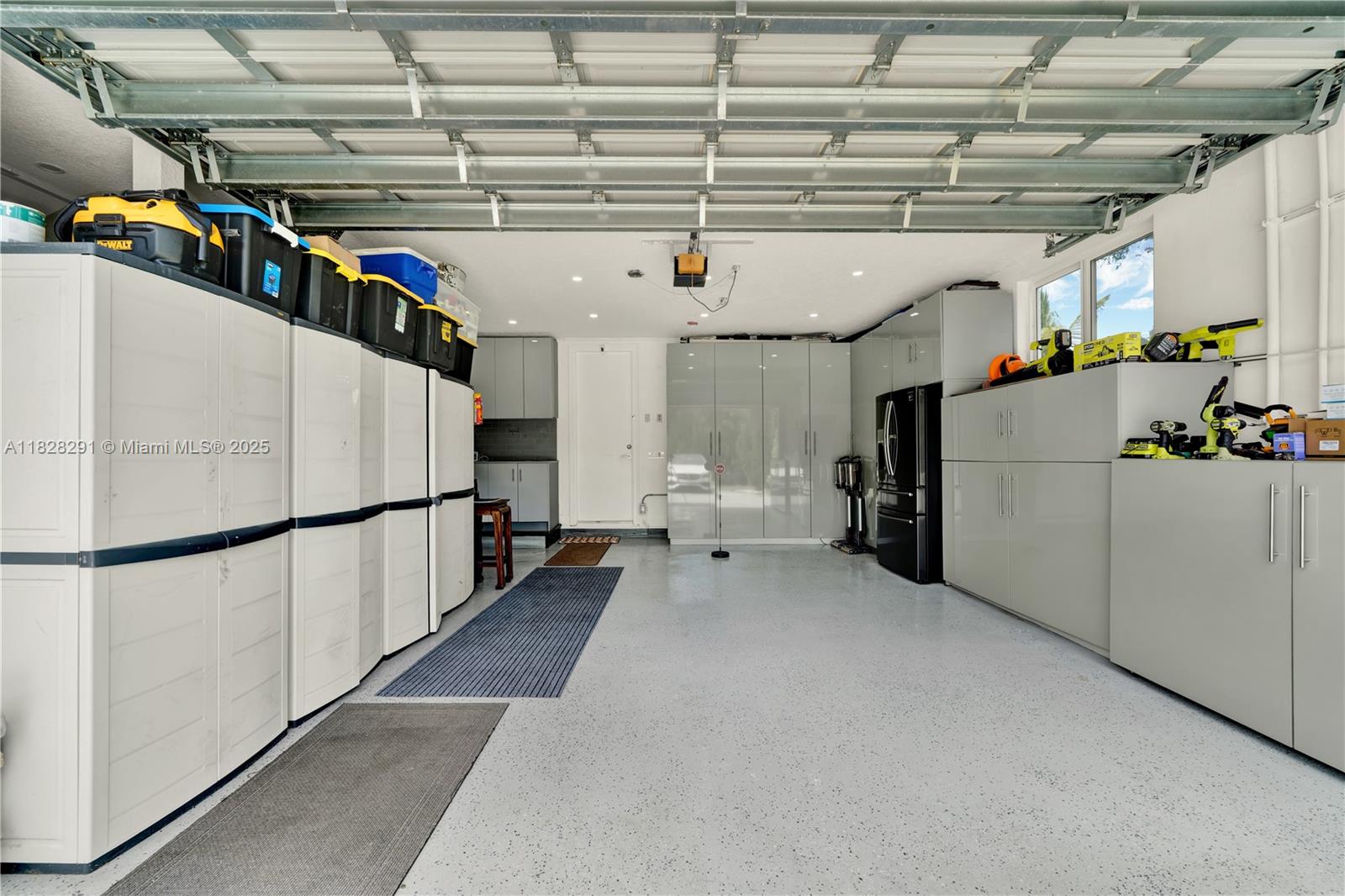 12301 NW 18th St Plantation, FL 33323