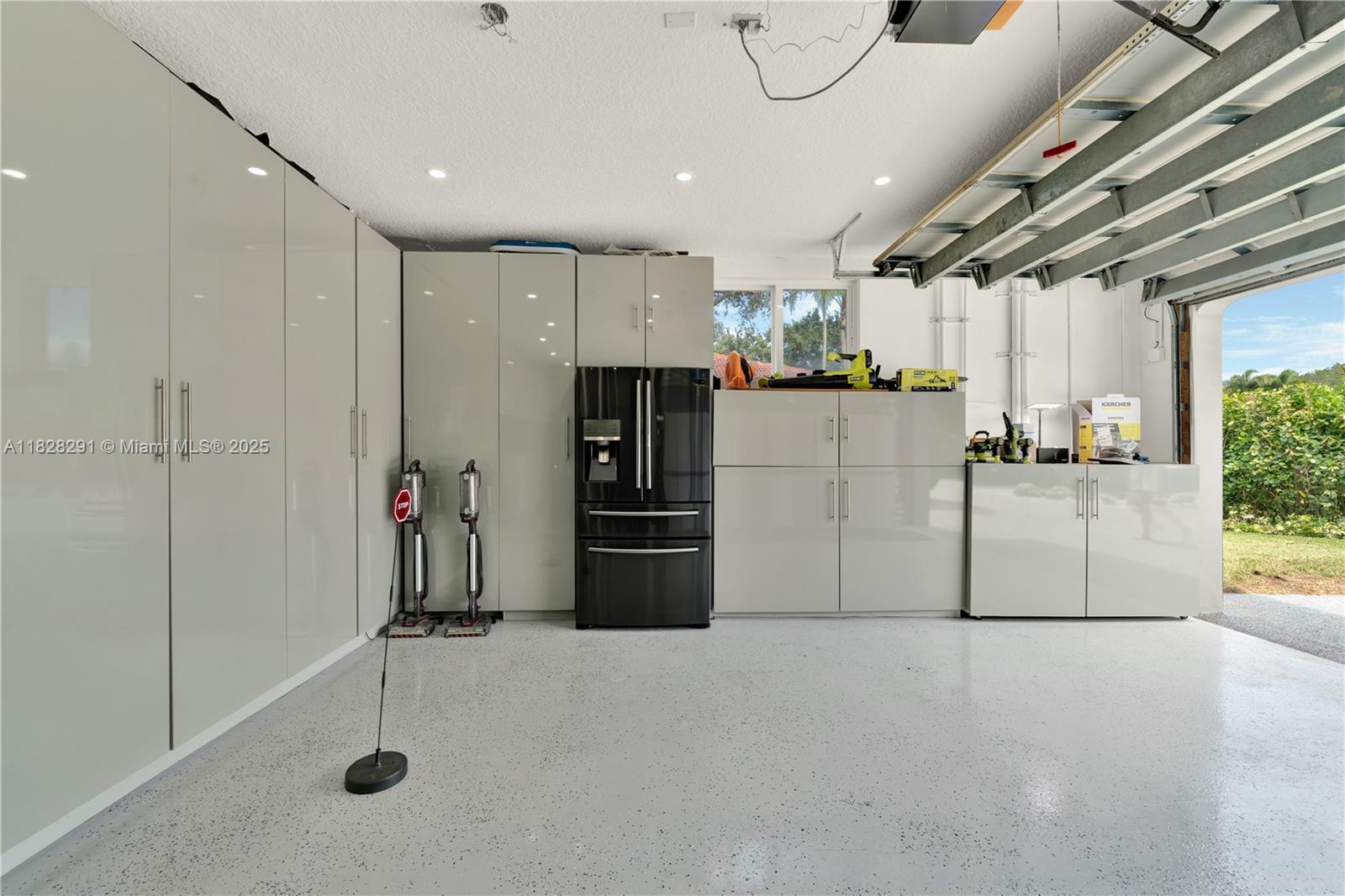 12301 NW 18th St Plantation, FL 33323