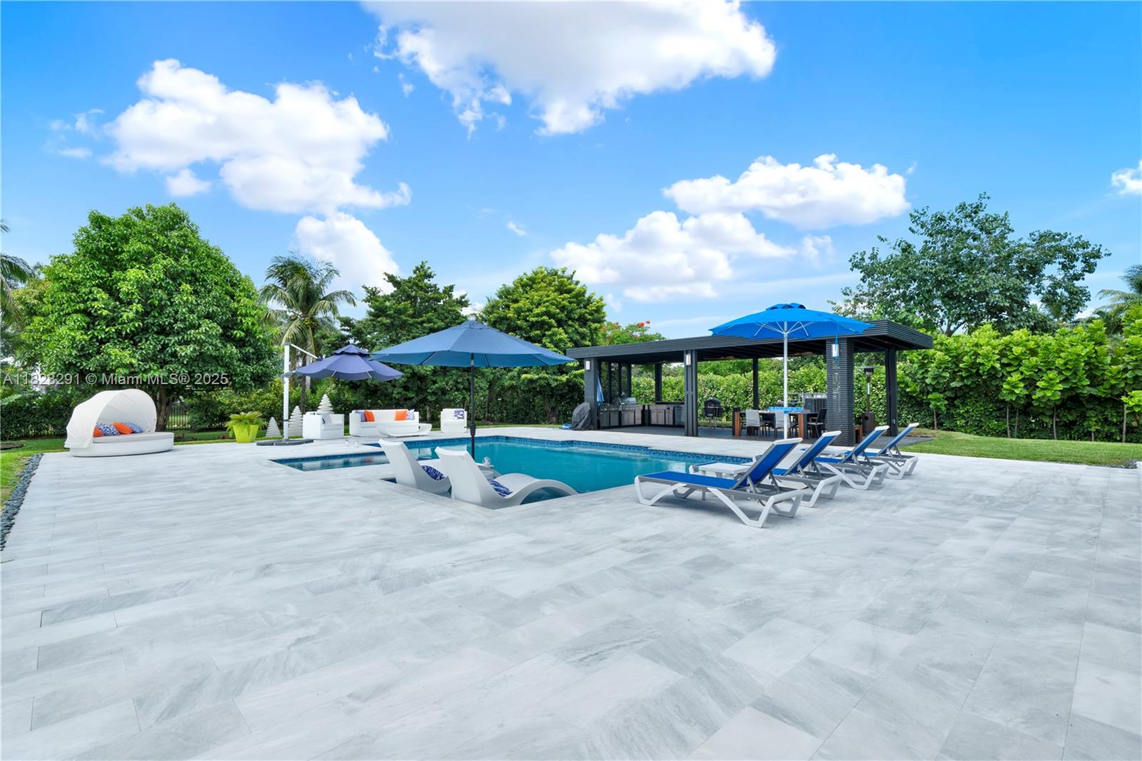 12301 NW 18th St Plantation, FL 33323