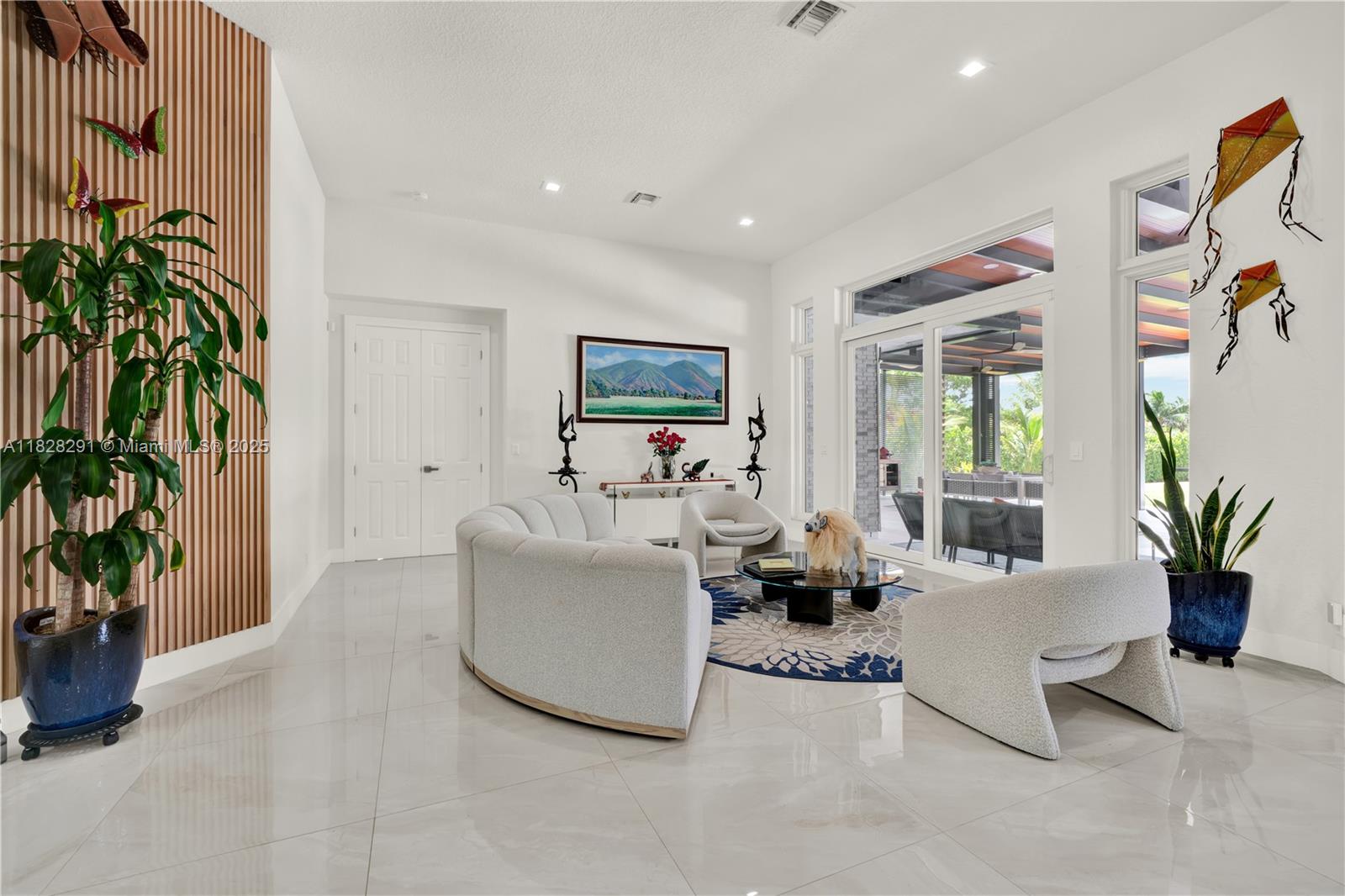 12301 NW 18th St Plantation, FL 33323