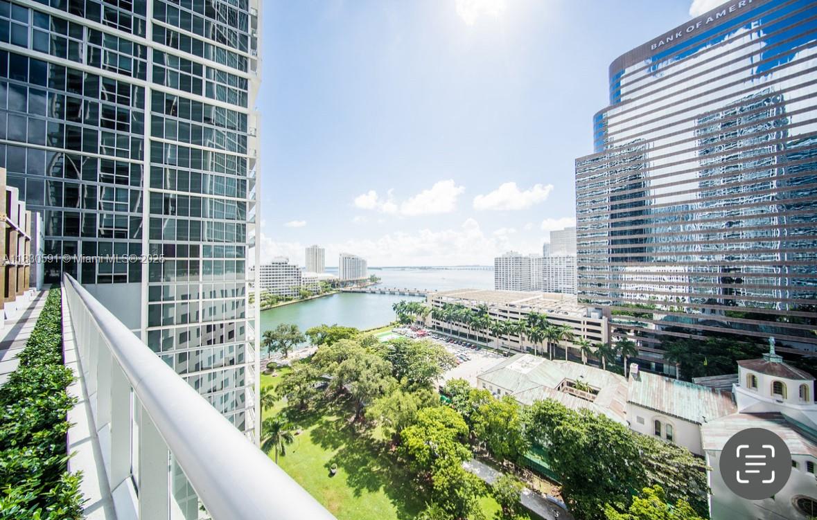 image Icon Brickell Ii15