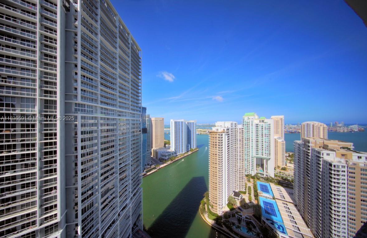 image Icon Brickell Ii1