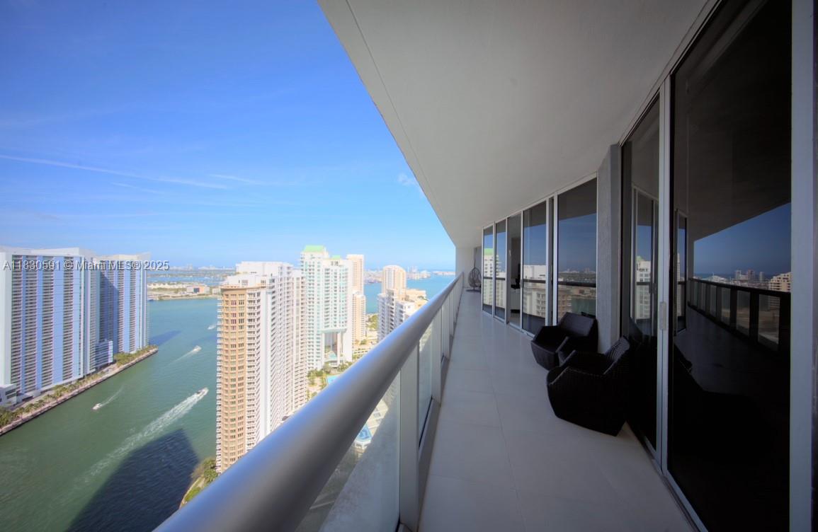 image Icon Brickell Ii2