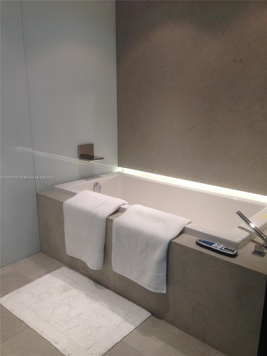 image Jade Ocean52