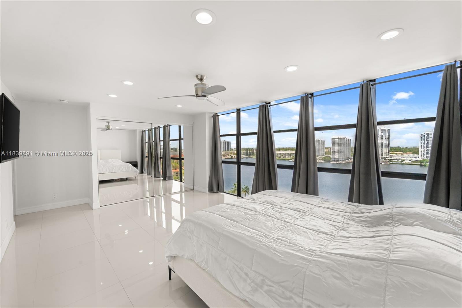 18181 NE 31st Ct #1401 Aventura, FL 33160