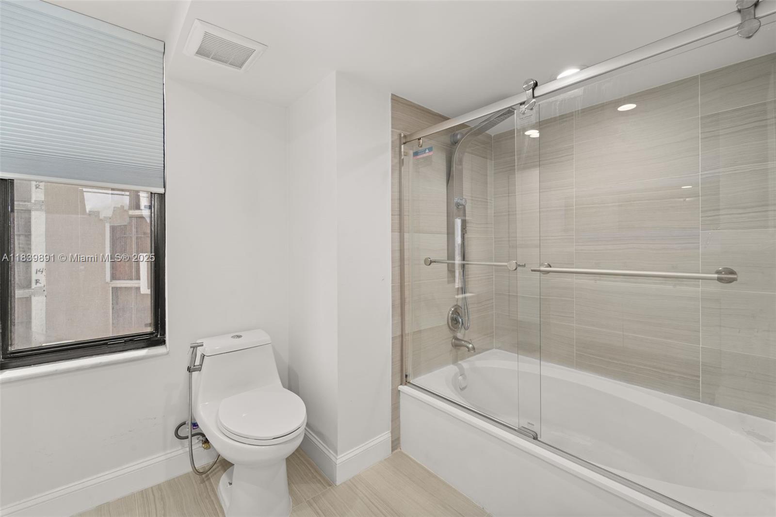 18181 NE 31st Ct #1401 Aventura, FL 33160