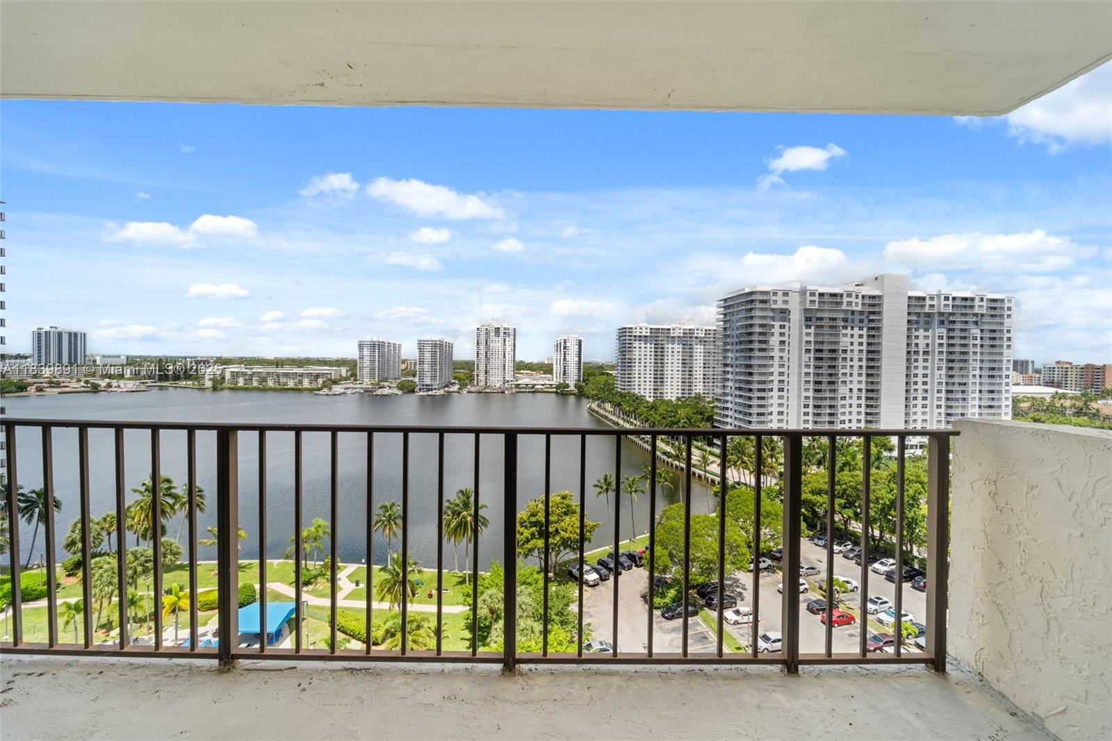 18181 NE 31st Ct #1401 Aventura, FL 33160