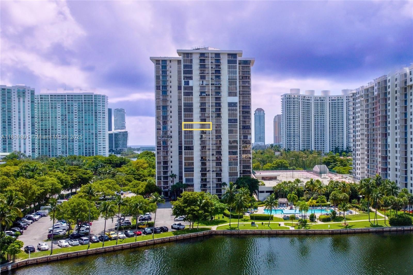 18181 NE 31st Ct #1401 Aventura, FL 33160