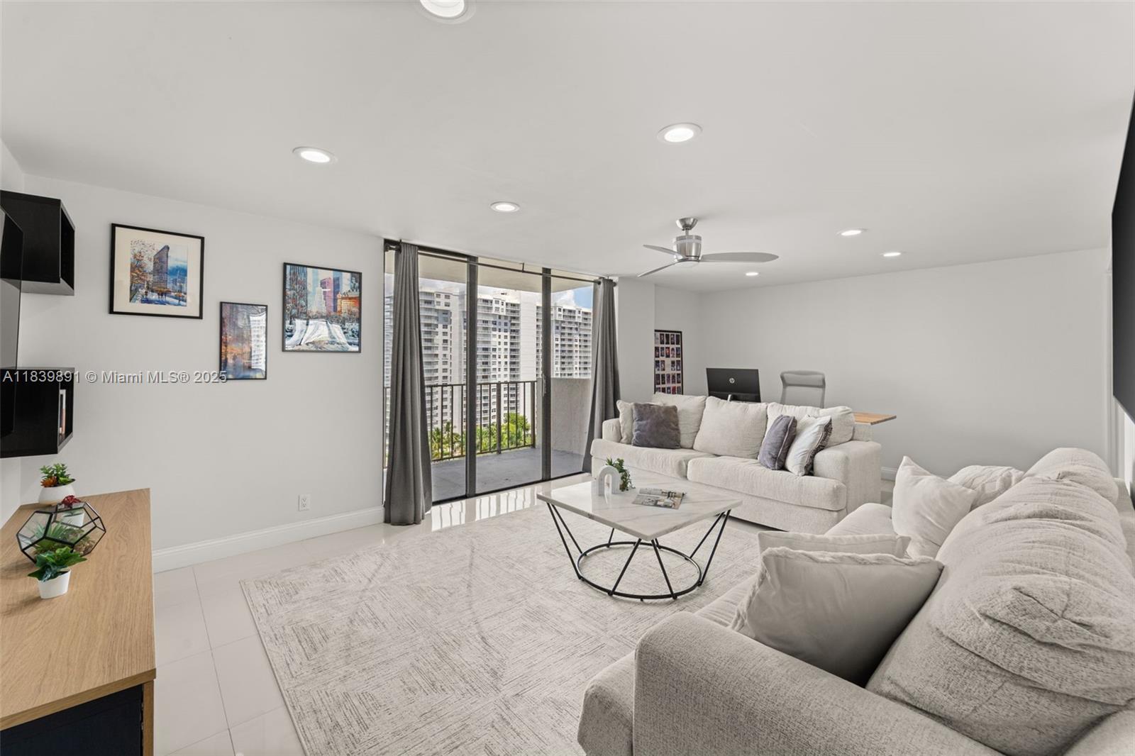 18181 NE 31st Ct #1401 Aventura, FL 33160