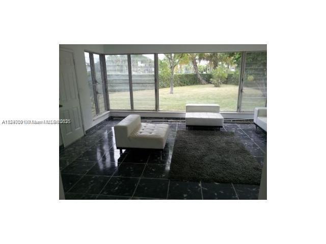 1100 N Shore Dr