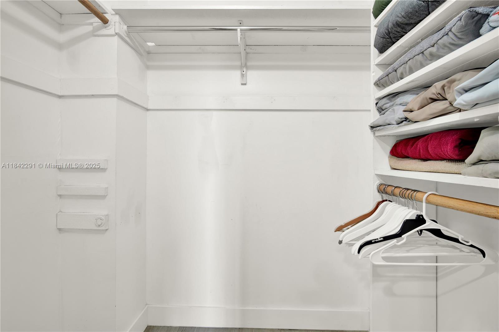 950 Hillcrest Dr #414,Hollywood, FL 33021