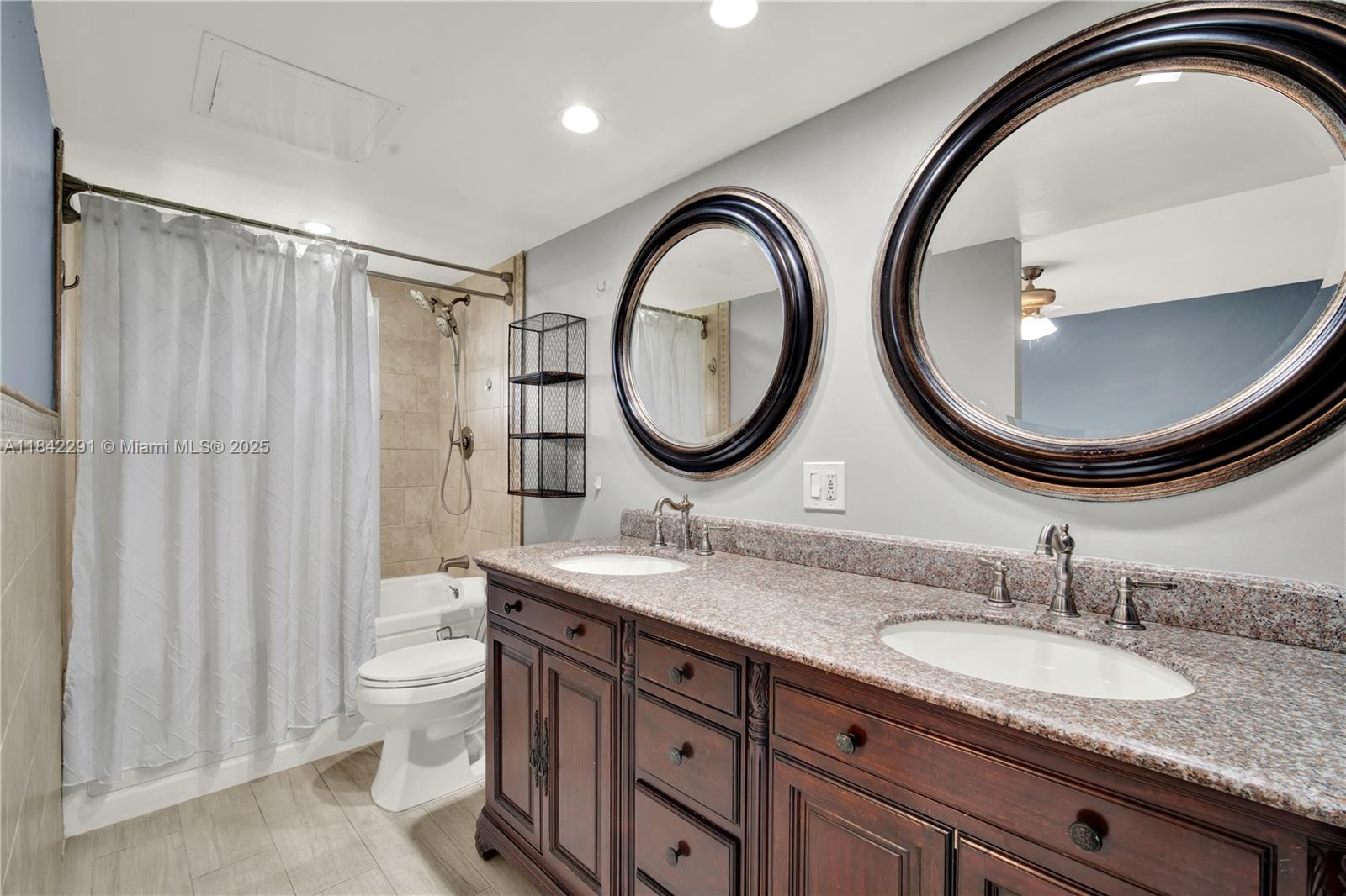 950 Hillcrest Dr #414,Hollywood, FL 33021