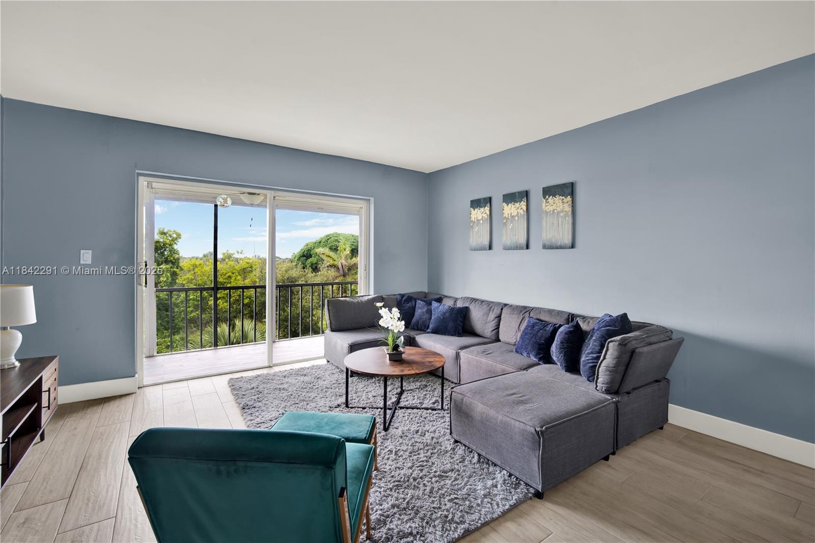 950 Hillcrest Dr #414,Hollywood, FL 33021