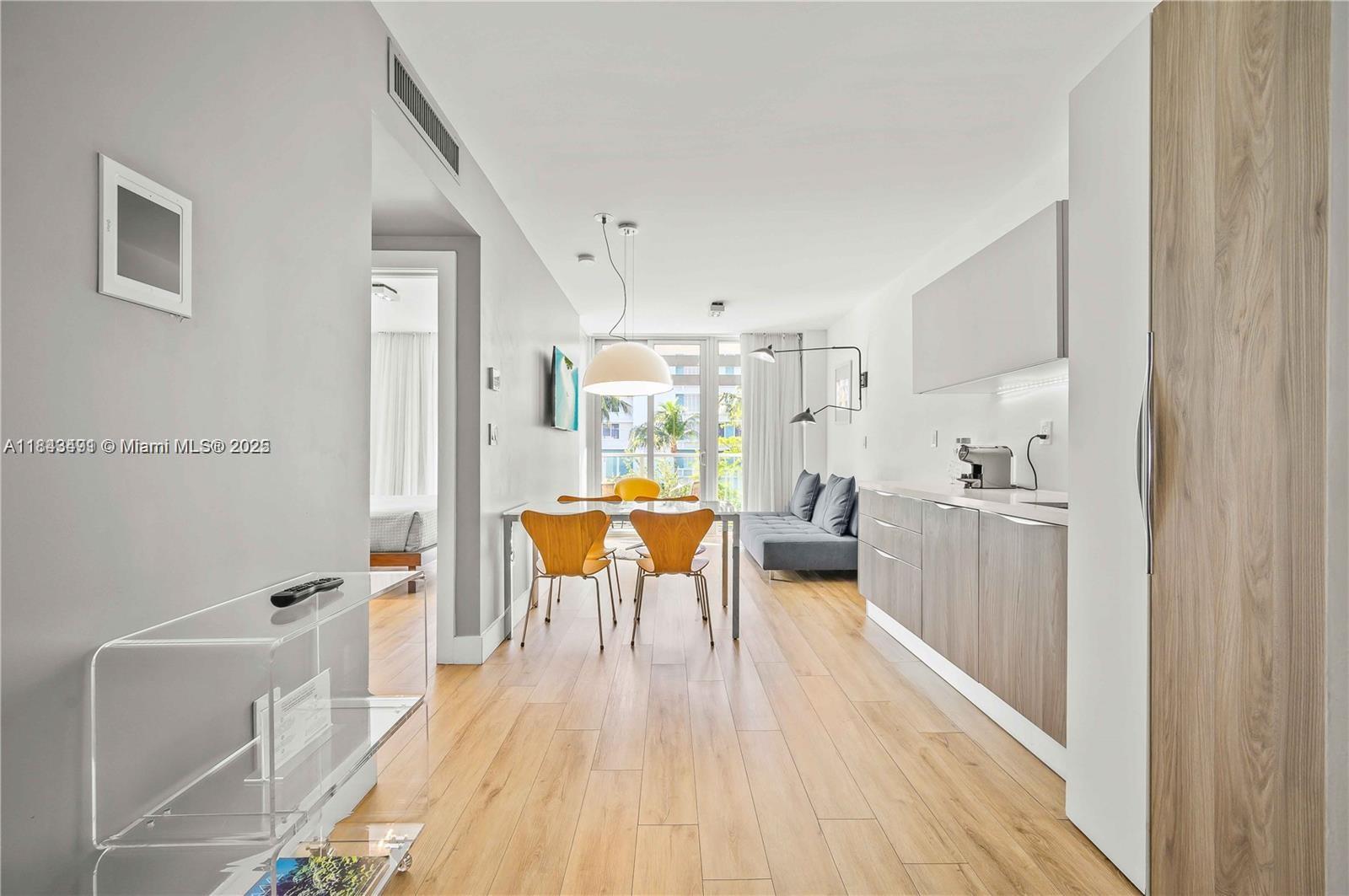 1215 West Ave #303