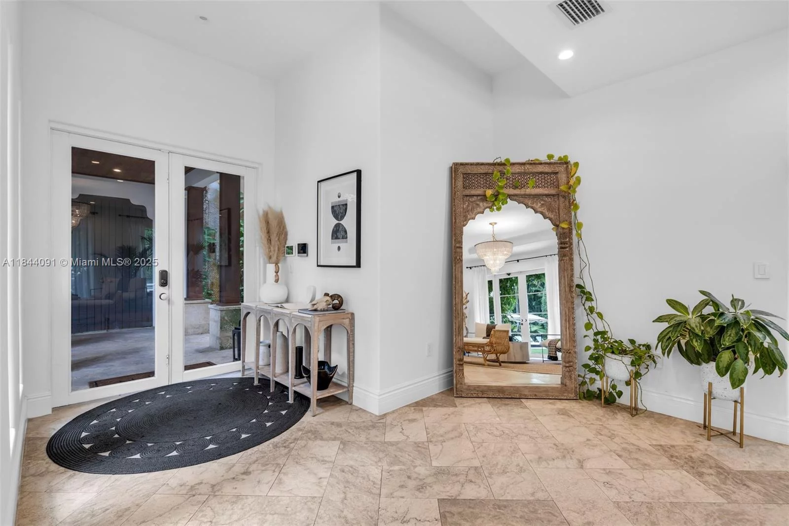 7320 SW 79th Ct Miami, FL 33143