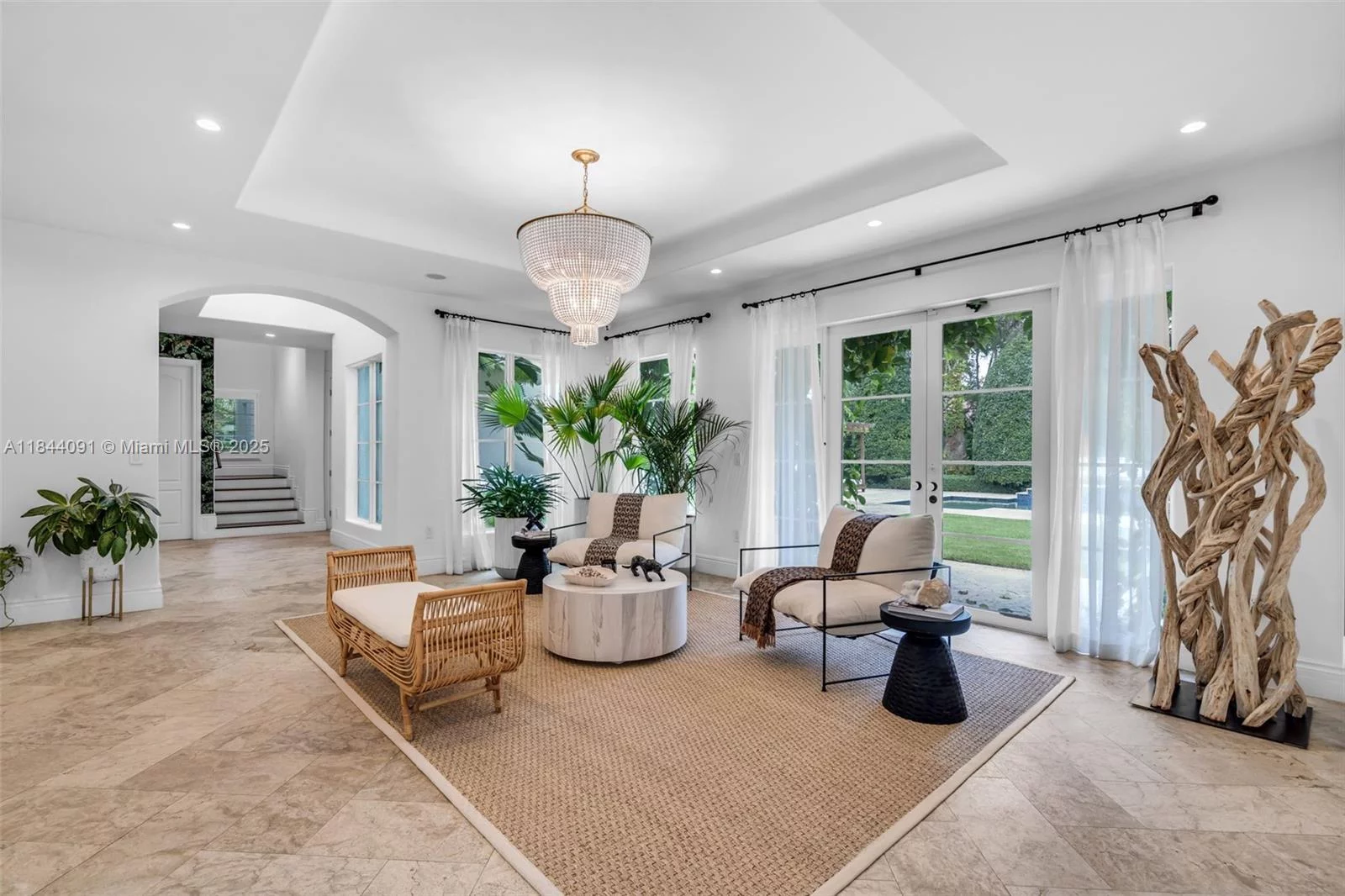 7320 SW 79th Ct Miami, FL 33143