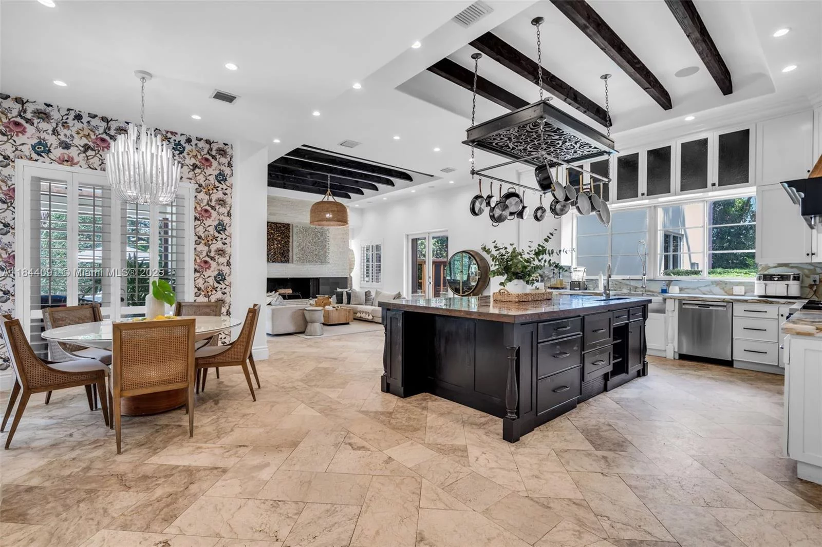 7320 SW 79th Ct Miami, FL 33143