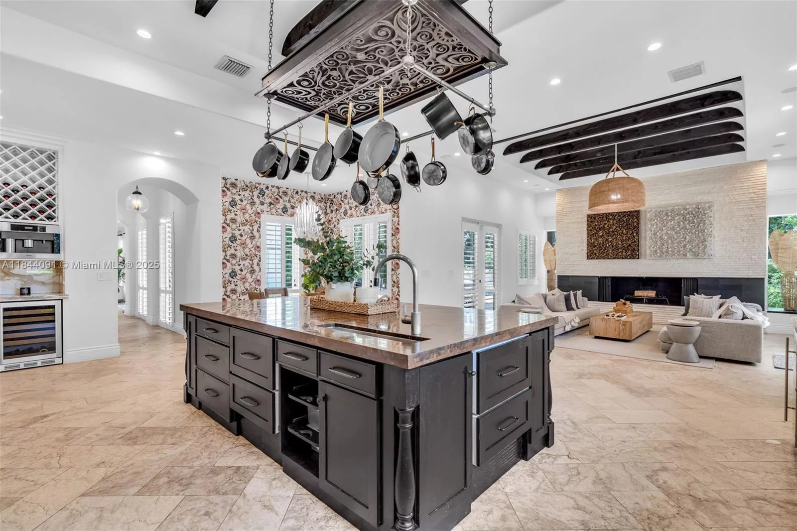 7320 SW 79th Ct Miami, FL 33143