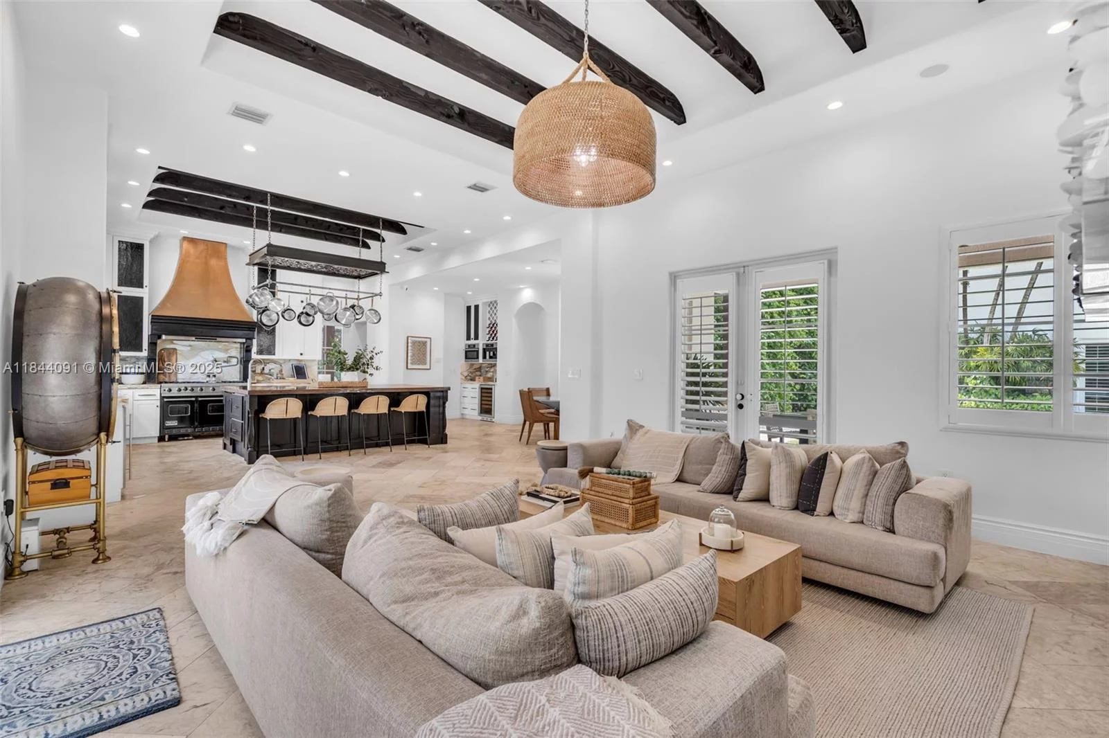 7320 SW 79th Ct Miami, FL 33143