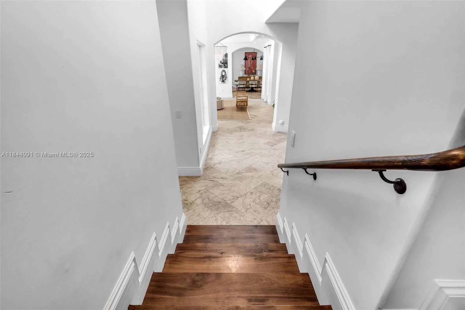 7320 SW 79th Ct Miami, FL 33143