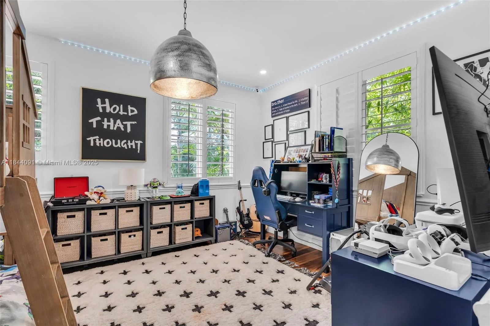 7320 SW 79th Ct Miami, FL 33143