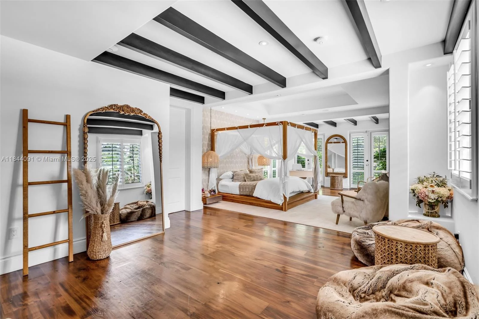 7320 SW 79th Ct Miami, FL 33143