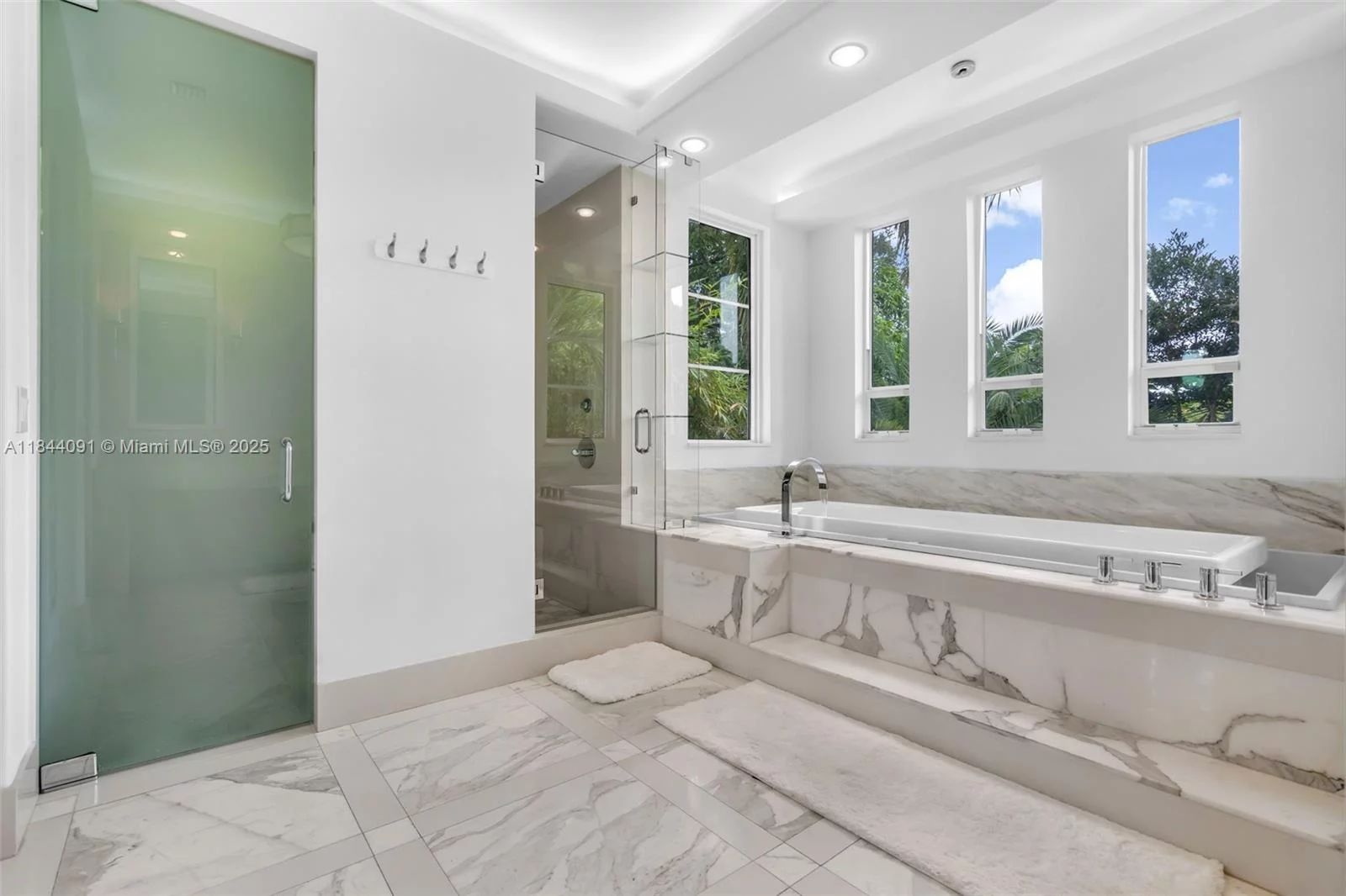 7320 SW 79th Ct Miami, FL 33143