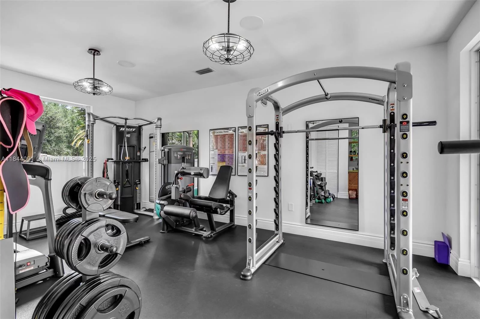 7320 SW 79th Ct Miami, FL 33143