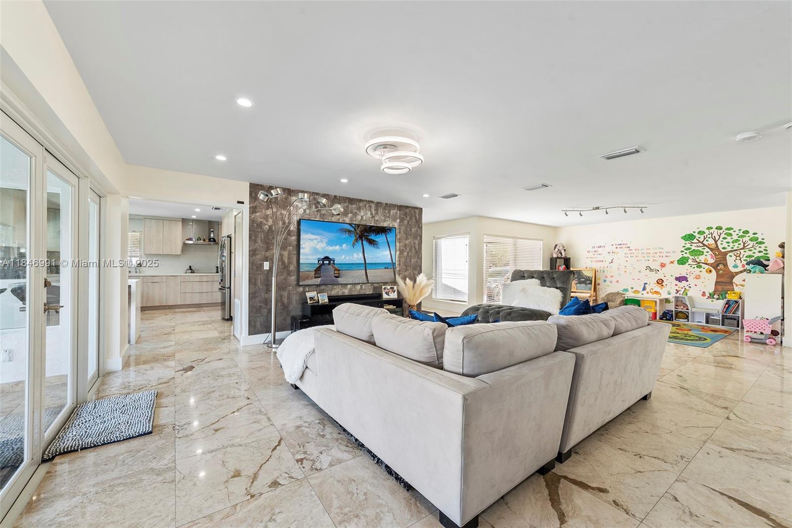 5901 SW 56th Ter South Miami, FL 33143