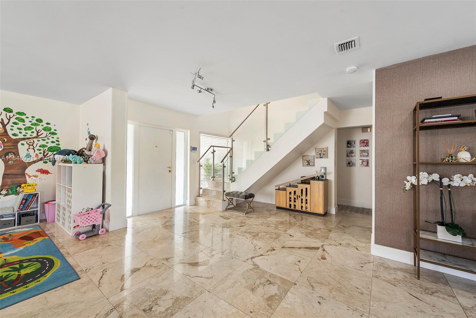 5901 SW 56th Ter South Miami, FL 33143